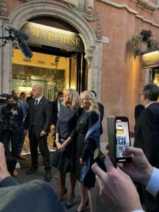 brigitte macron e jill biden dal marchese