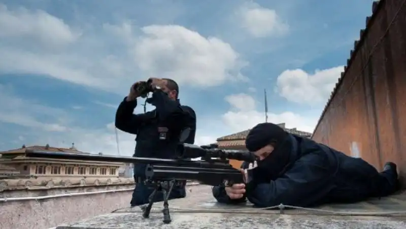 cecchini sui tetti per il g20. 