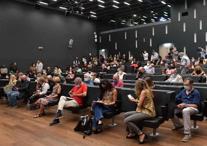 conferenza stampa presentazione mostra di sebastiao salgado