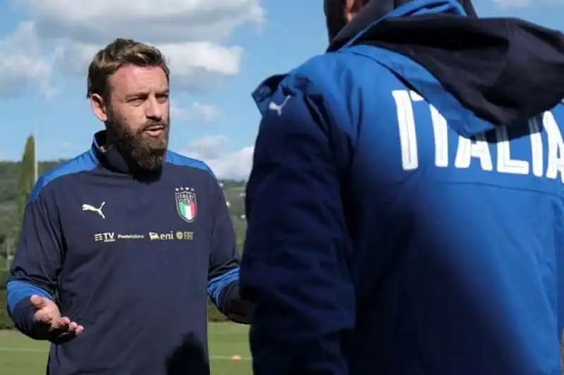 de rossi all esame per allenatori a coverciano2