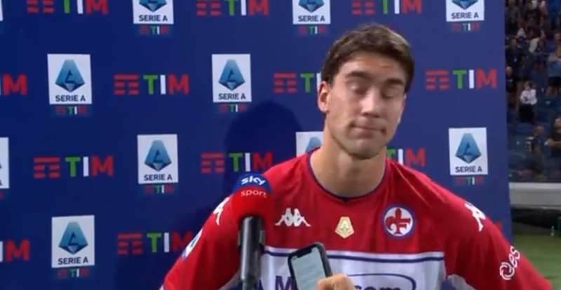 dusan vlahovic bersagliato dai cori razzisti dei tifosi atalantini a bergamo 1