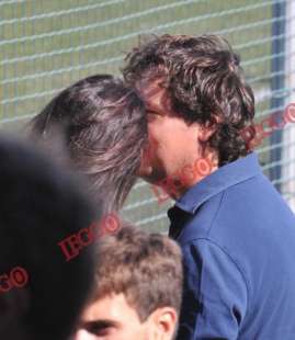 elisa isoardi alessandro di paolo allo stadio di ostia