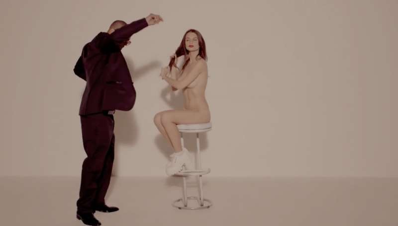 emily ratajkowski nel video di robin thicke 18