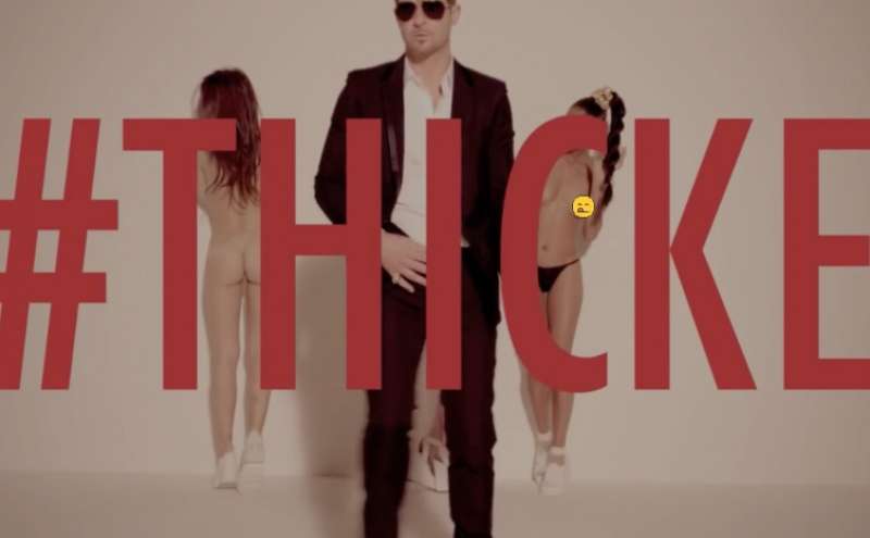 emily ratajkowski nel video di robin thicke 3