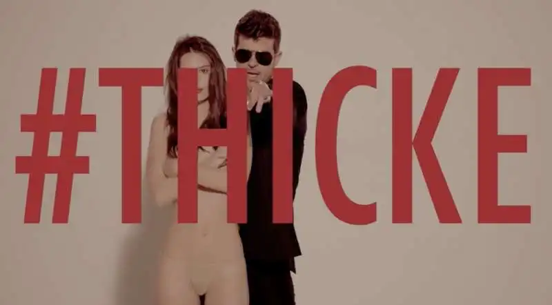 emily ratajkowski nel video di robin thicke 8