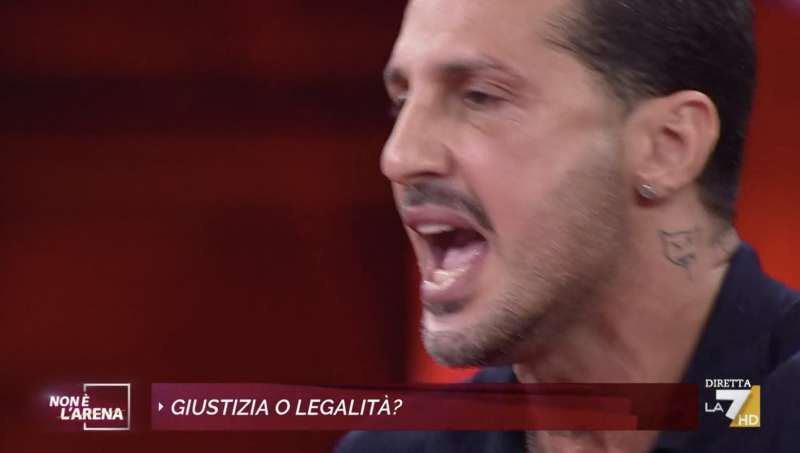 fabrizio corona non e' l'arena 3