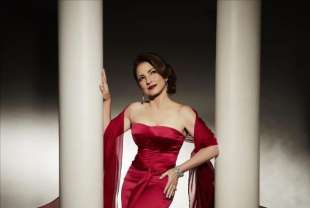 gloria estefan 4