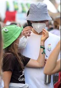 greta thunberg con il presunto fidanzato a milano4