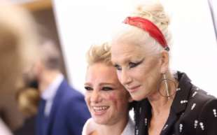 helen mirren e bebe vio 3