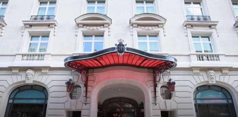 HOTEL ROYAL MONCEAU