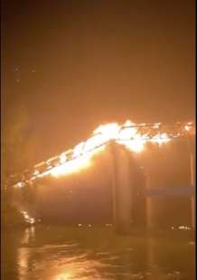 incendio al ponte di ferro di roma ostiense 1