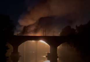 incendio al ponte di ferro di roma ostiense 2