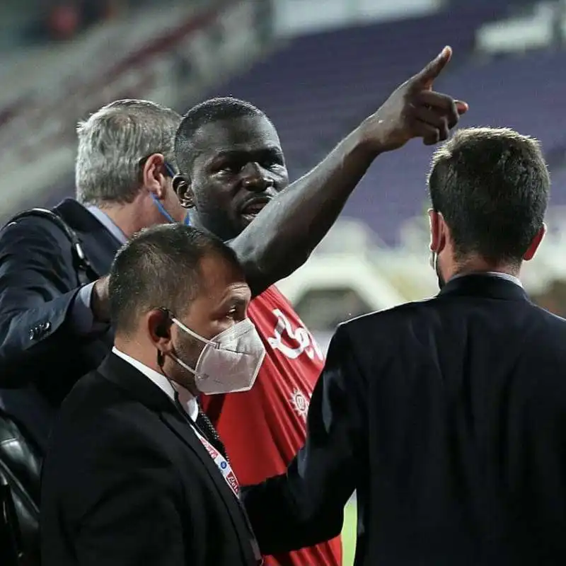 INSULTI RAZZISTI A KALIDOU KOULIBALY