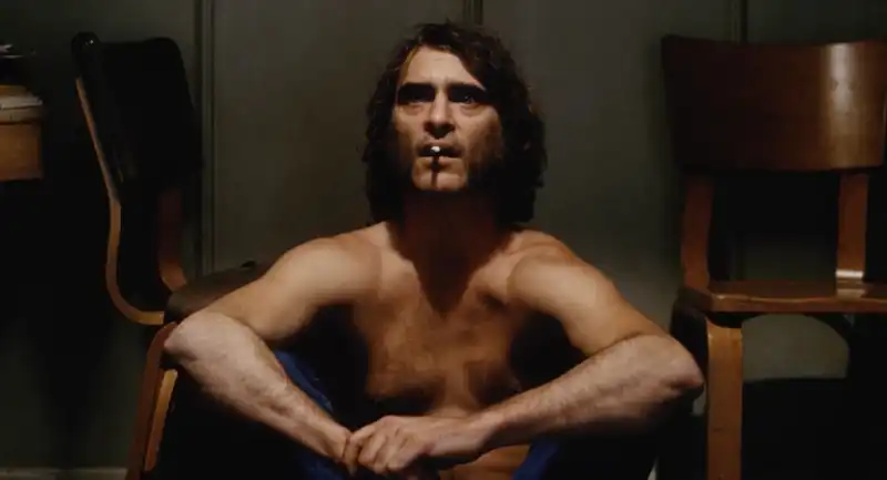 joaquin phoenix   vizio di forma   2