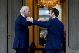 joe biden emmanuel macron