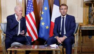 joe biden emmanuel macron 4