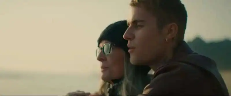 Justin Bieber Diane Keaton 5