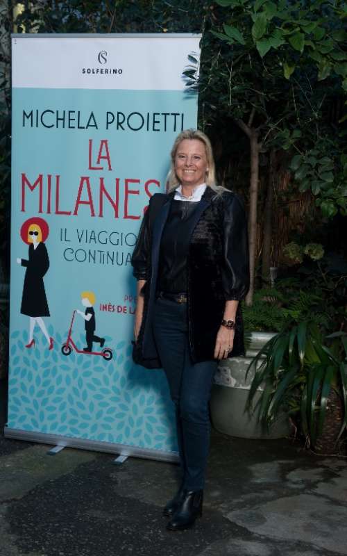 la presentazione del libro la milanese 2 83