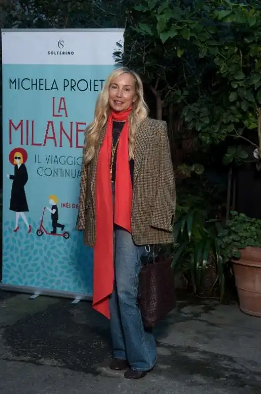 la presentazione del libro la milanese 2 99