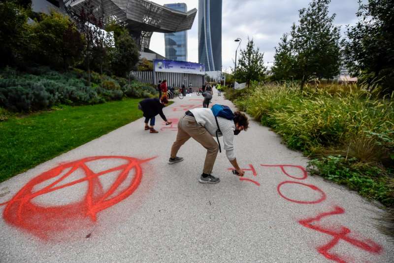 la protesta ambientalista a milano per il pre cop 2021 2