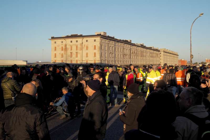 la protesta no green pass al porto di trieste 15