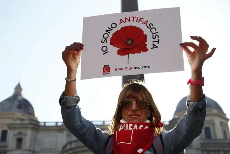 manifestazione dei sindacati contro tutti i fascismi 7