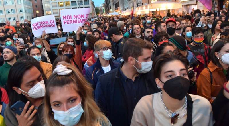 manifestazione di protesta contro la bocciatura del ddl zan foto di bacco (2)