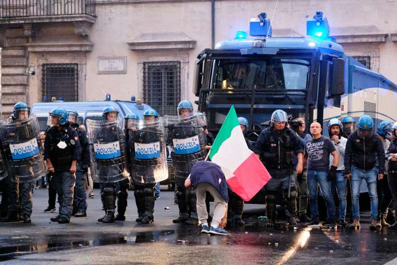 manifestazione no green pass a roma 28