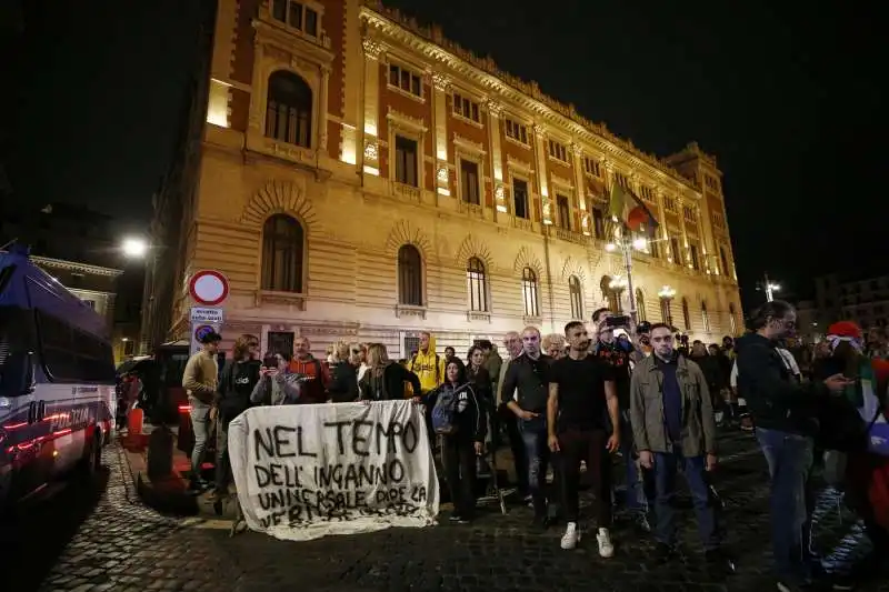 manifestazione no green pass a roma 47