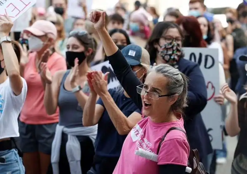 manifestazioni pro aborto negli usa   24