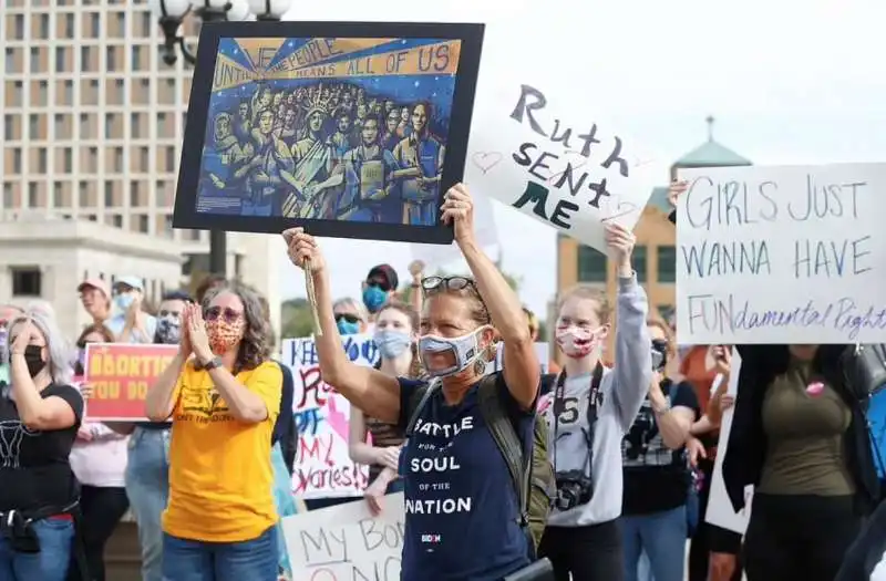 manifestazioni pro aborto negli usa   25