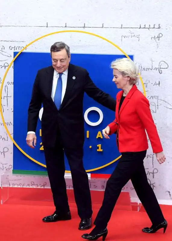 mario draghi ursula von der leyen   4