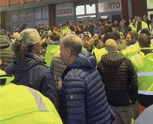 MOBILITAZIONE ANTI-GREEN PASS DEI LAVORATORI DEL PORTO DI TRIESTE