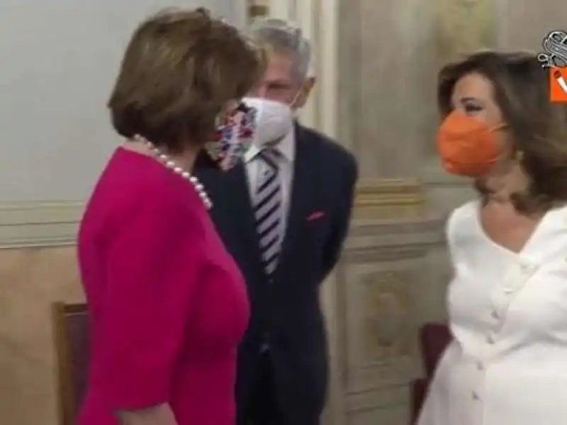 NANCY PELOSI CON LA CASELLATI 