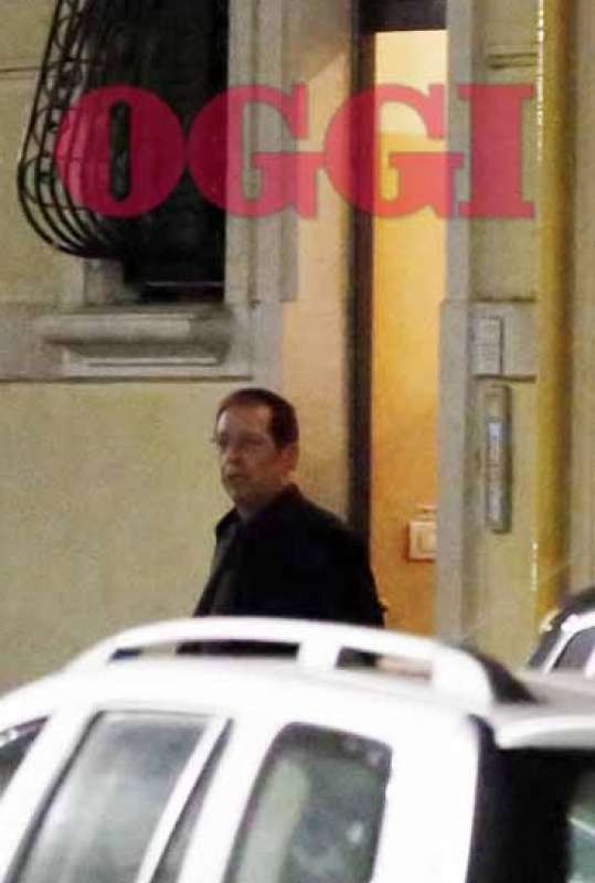 paolo berlusconi a casa di maddalena corvaglia