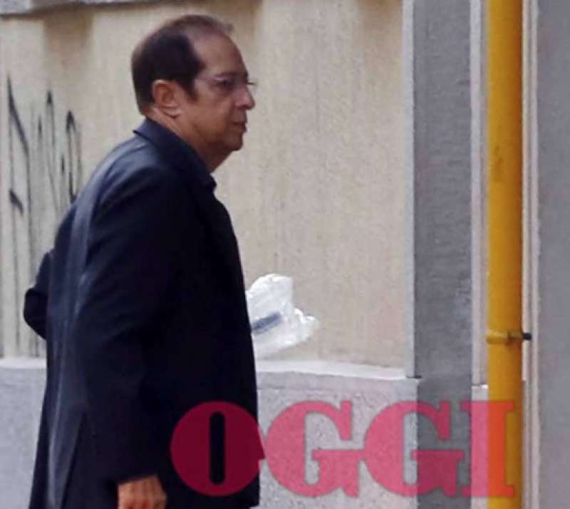 paolo berlusconi a casa di maddalena corvaglia