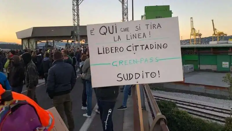 protesta dei portuali a trieste