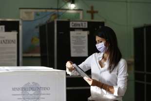 raggi al voto