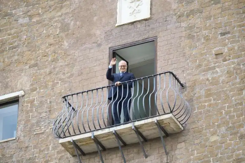 roberto gualtieri si affaccia dal campidoglio   4