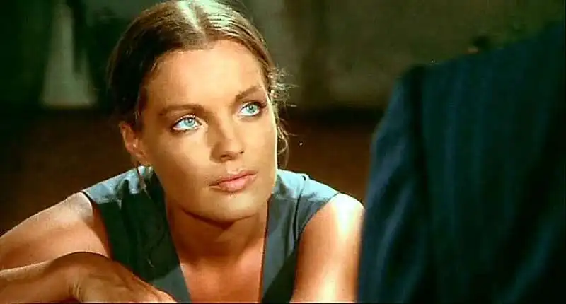 romy schneider la califfa 1