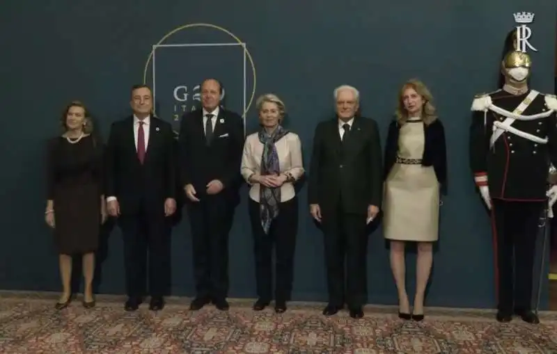 serena cappello mario draghi   eiko e ursula von der leyen    sergio e laura mattarella