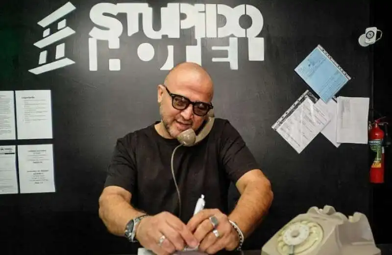 stupido hotel a rimini 10