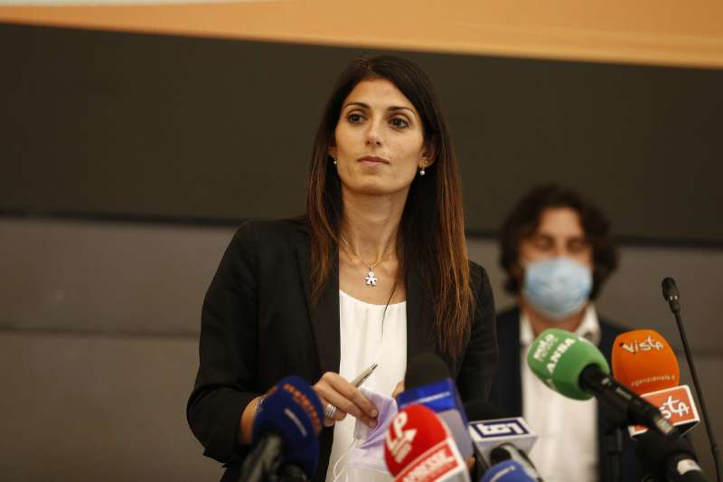 virginia raggi 7