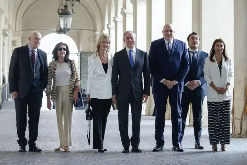 carlo nordio, adolfo urso e guido crosetto con famiglie al quirinale