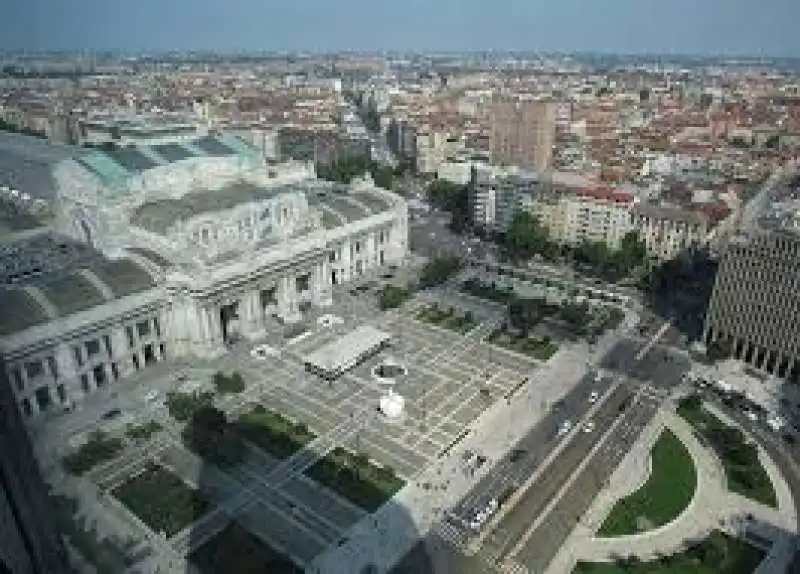 degrado stazione centrale milano 4