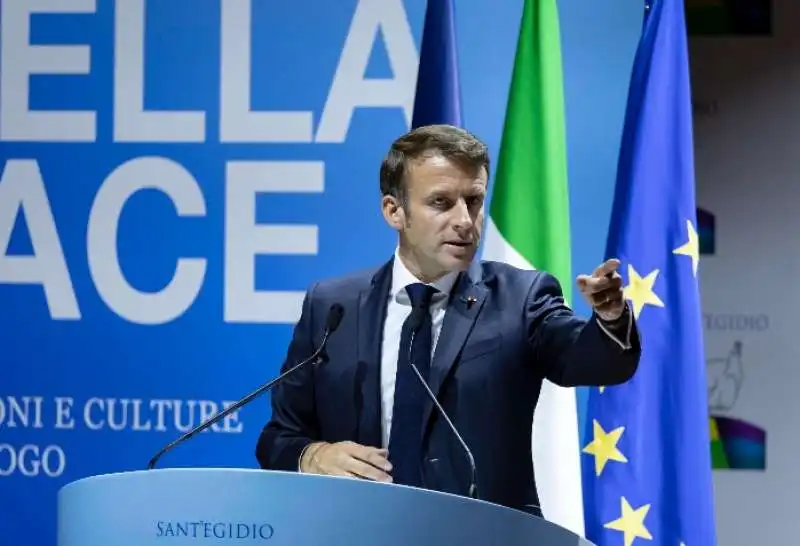 emmanuel macron al meeting 'il grido della pace'   santegidio    1