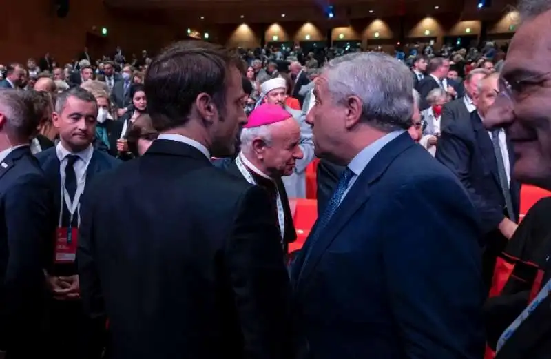 emmanuel macron antonio tajani al meeting 'il grido della pace'   santegidio 