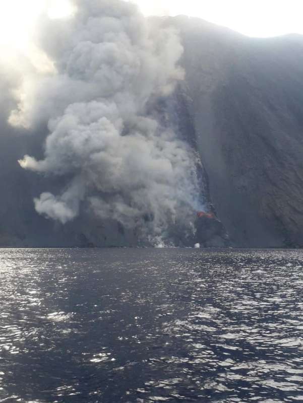 eruzione stromboli 11