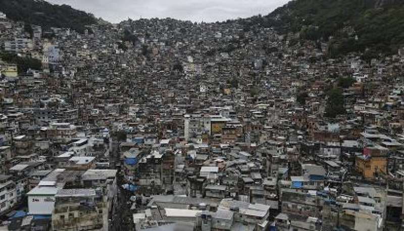 FAVELA RIO DE JANEIRO 4