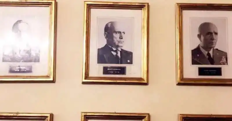 FOTO DI MUSSOLINI AL MISE